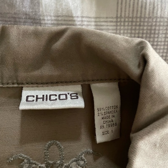 Chico’s Size 1 beige/tan jacket - Picture 3 of 4